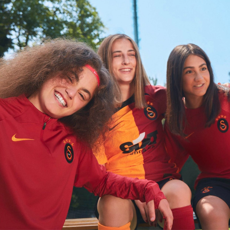 Galatasaray Home Jersey 2022/2023